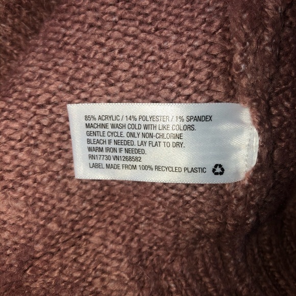 Women’s sweater - Picture 9 of 9